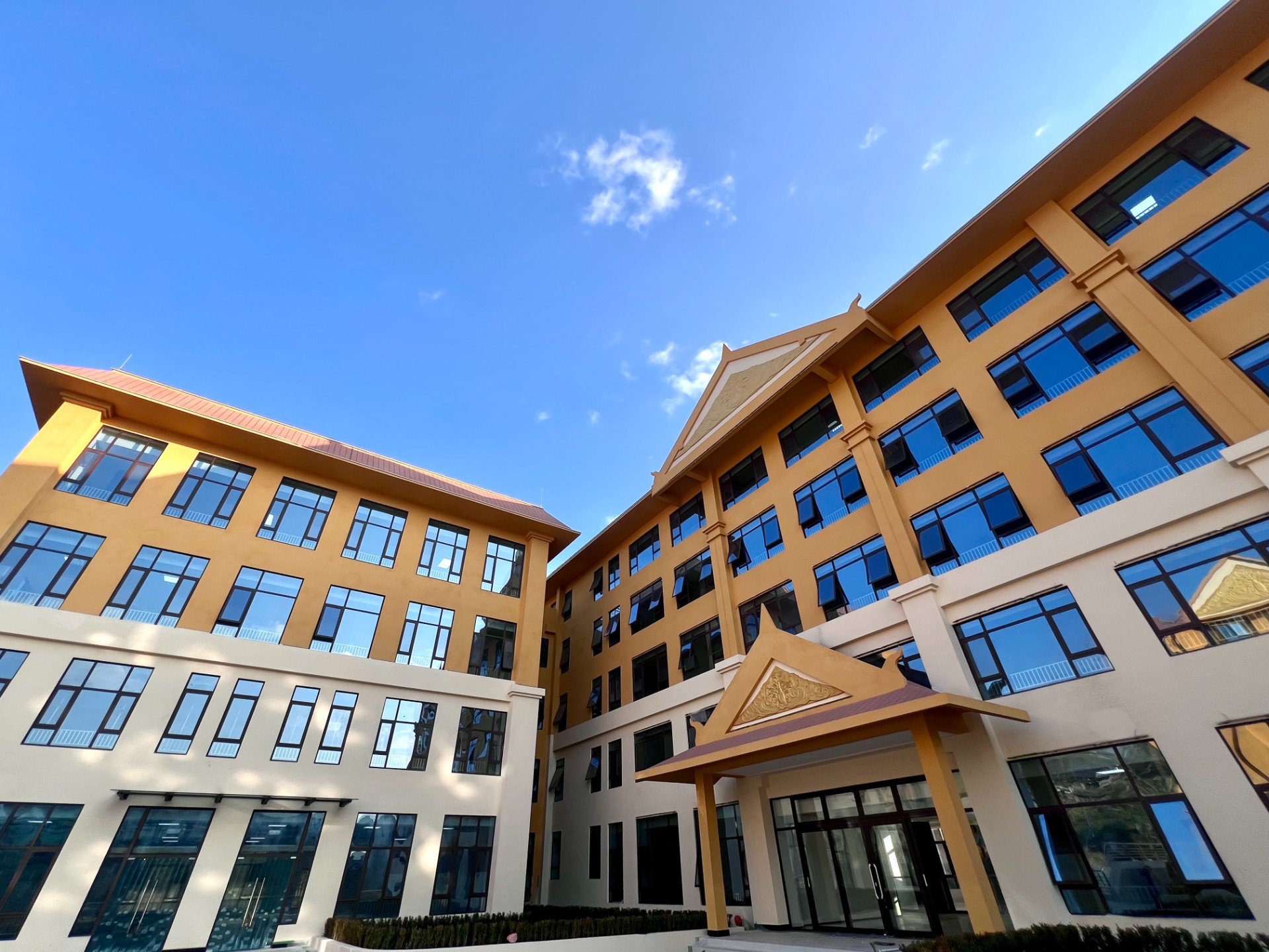 普洱景谷供电局生产基地建设世界杯足球比分顺利通过竣工验收