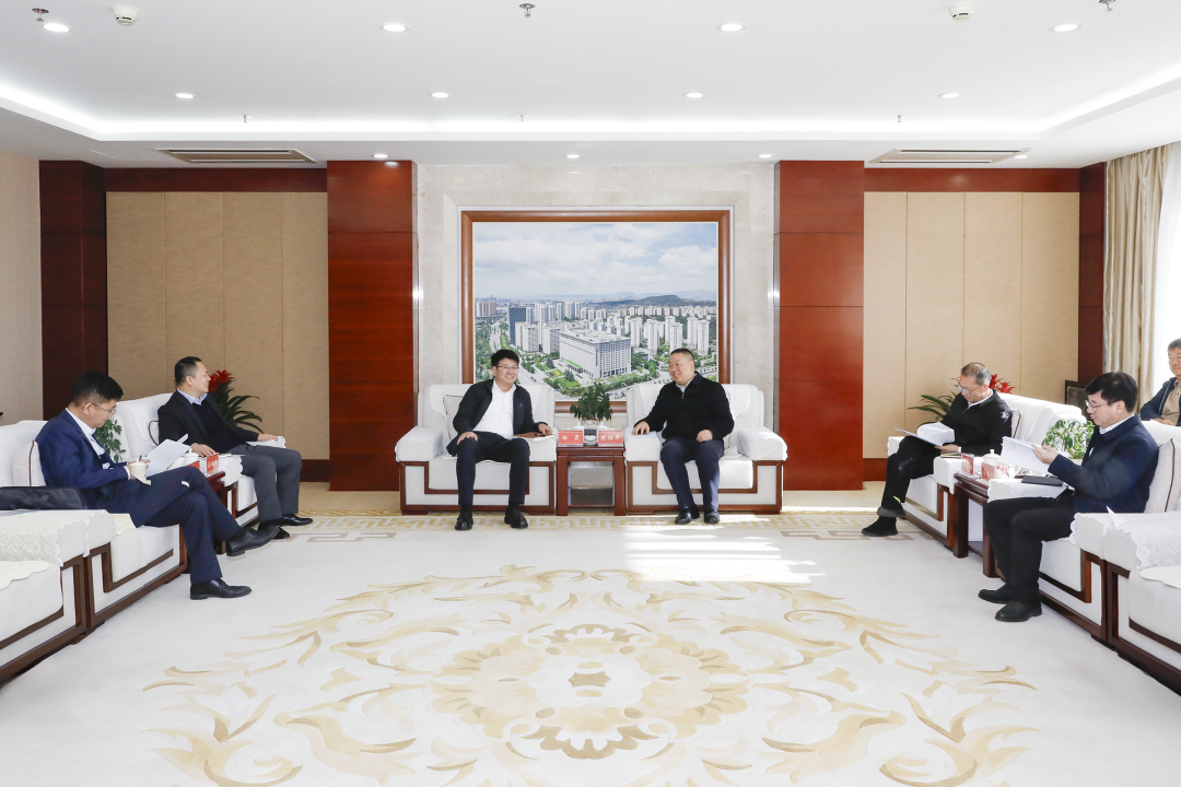 2026世界杯比分直播与中信银行昆明分行、中信金融资产云南分公司交流座谈