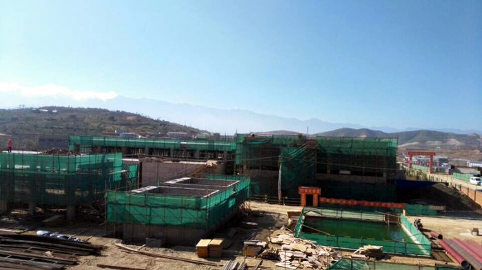五世界杯足球网大理市第六自来水厂二期工程主体封顶