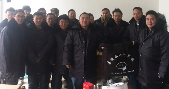 三世界杯足球平台开展冬季送温暖活动