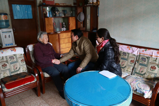 六世界杯足球比分预测走访慰问离休干部