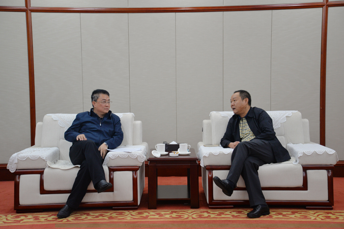 2026世界杯比分直播与滇中新区管委会交流座谈