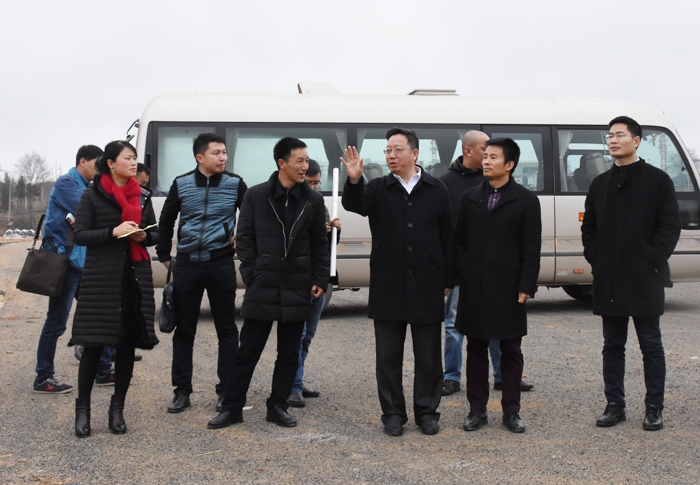 刘扶群率省外事业部、建投地产公司对贵州省大方县进行项目考察