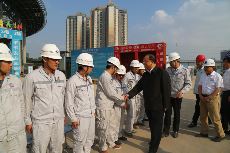 希望世界杯官网合作平台把越中友谊宫建成云南骄傲、中国骄傲的精品工程——李小三调研越中友谊宫项目