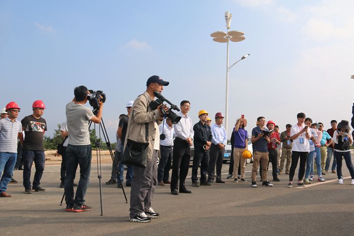 嵩昆大道迎来15家媒体聚焦