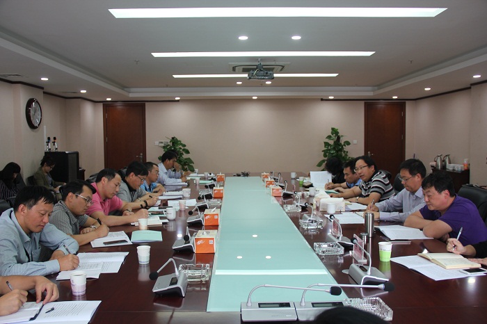 刘国强调研省房（世界杯足球比分预测）公司时指出：团结一致，统一思想，圆满完成目标任务