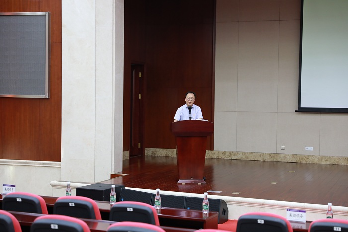 ​世界杯足球比分预测组织观看警示片《反腐枪声》和《斩断伸向国企的黑手》