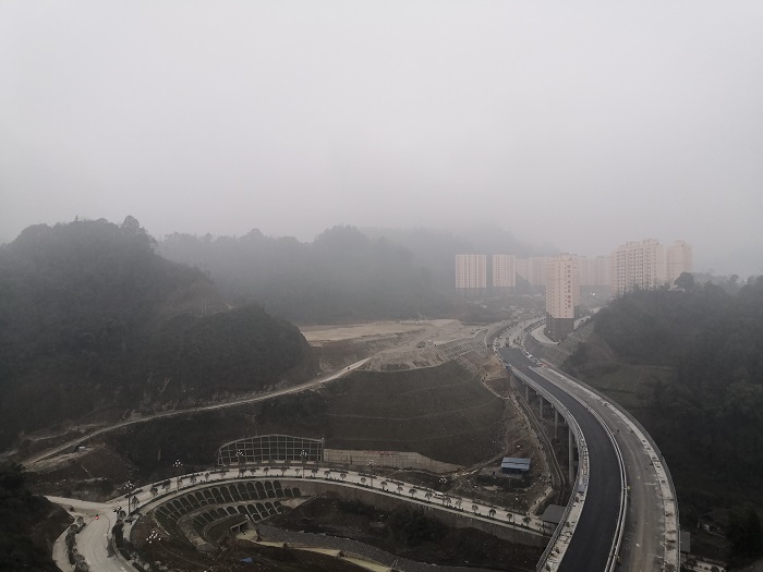 ​十世界杯官网合作平台盐津水田易迁市政项目K0+815大桥顺利通车