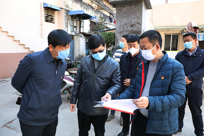 李家龙调研三公司疫情防控和复工复产工作