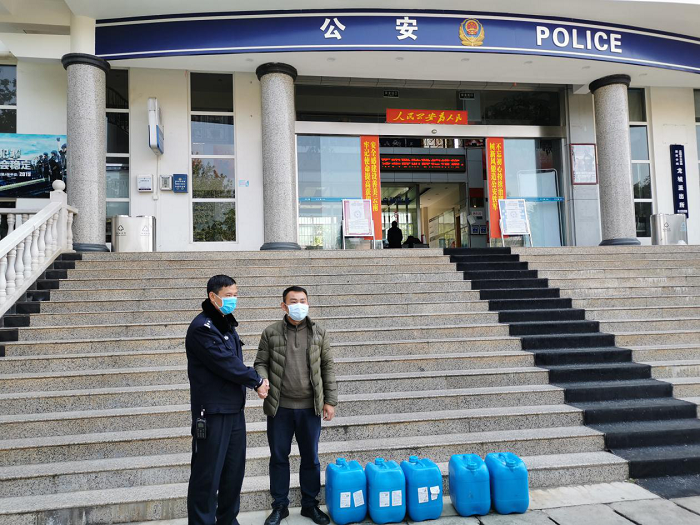 十一世界杯足球比分为呈贡龙城派出所捐赠防疫物资