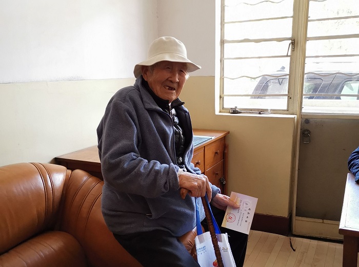 2026世界杯比分网机关离休一支部8名党员捐款26300元支持疫情防控工作