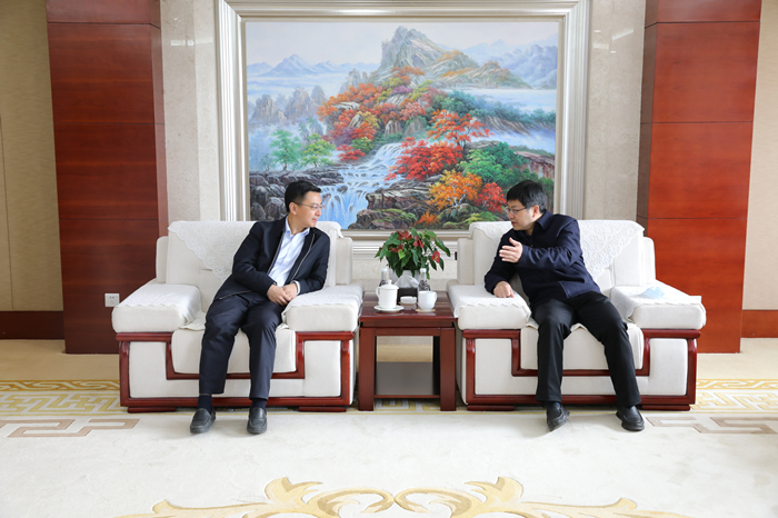 李家龙会见临沧市凤庆县客人