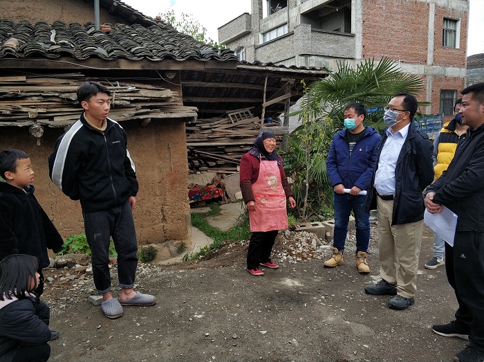 翁斌到昭通扶贫挂联点走访调研