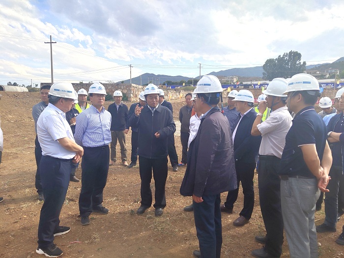 和良辉调研集团程海流域生态骨干应急补水工程  