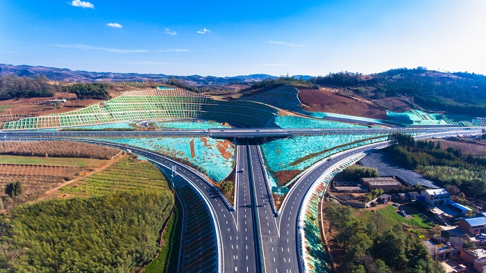 泸弥高速（二期）计划于6月28日通车运营