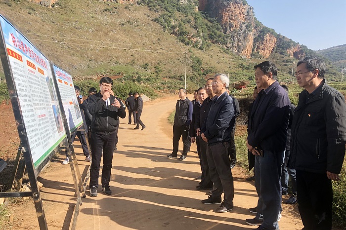 省政协副主席何波督察牛栏江昆明段河（湖）长制工作情况