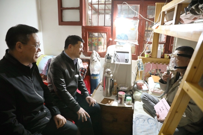 省国资委走访慰问世界杯实时比分困难职工