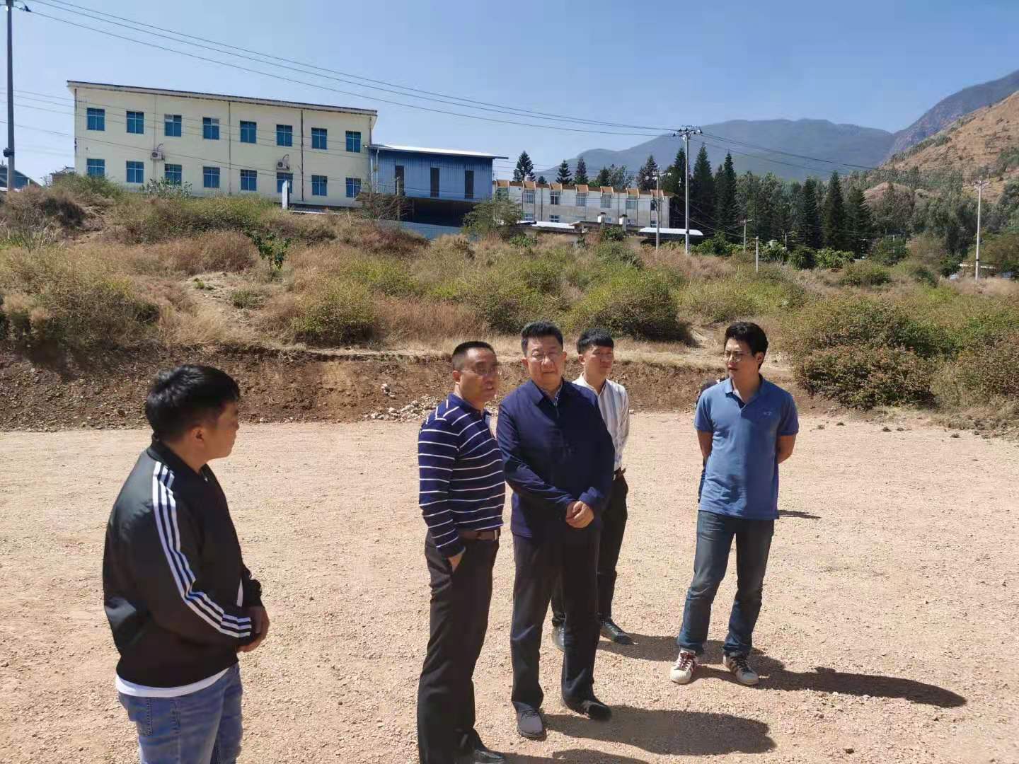 寸延峰到程海保护治理项目调研