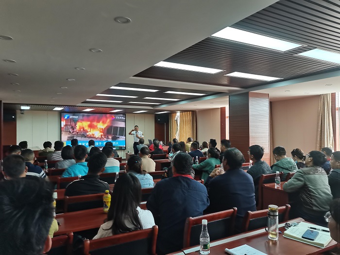 十四世界杯比分网开展消防安全教育培训及紧急疏散演练