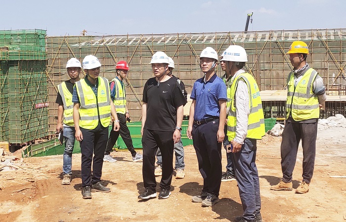 王永强调研五公司观林湖花园项目