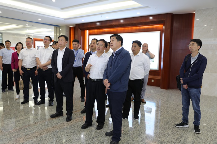 刘金荣会见新疆生产建设兵团第四师客人