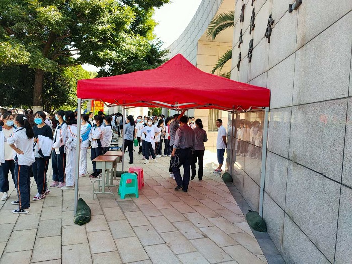 物业世界杯比分推荐开展“爱心助考”系列活动