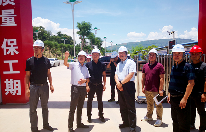 世界杯直播网省属企业专职外部董事寸延峰调研元江片区项目