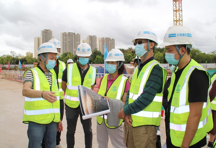 集团省属企业专职外部董事到楚雄调研城乡投公司投资建设项目