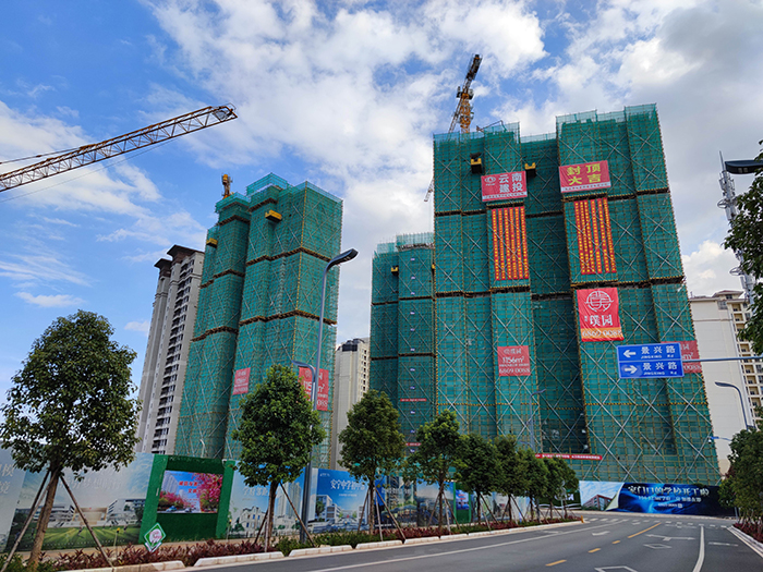 四世界杯足球网安宁瑞福苑住宅小区主体结构全面封顶