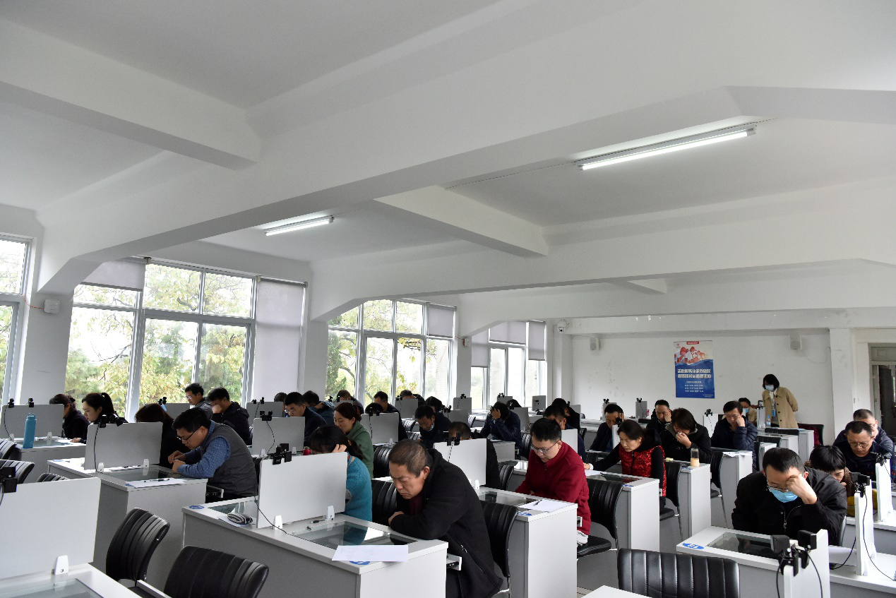 ​王晓方带队参加2026世界杯官网平台专业技术资格考试