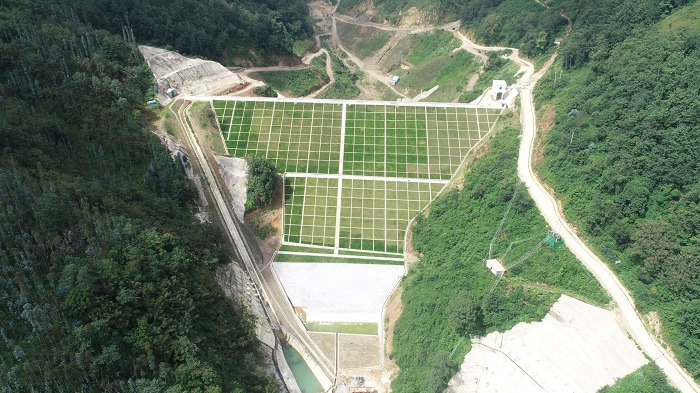 昌宁县二道桥水库通过下闸蓄水验收