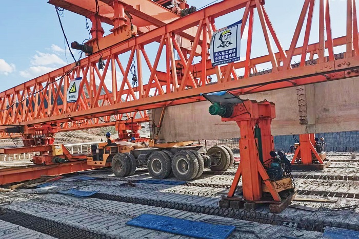 鹤剑兰高速年内通车段主线桥梁全部架设完成