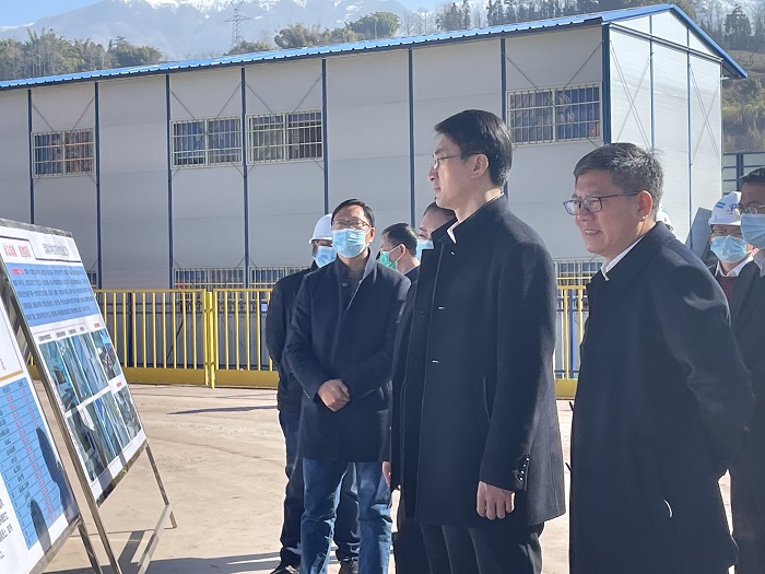 省教育厅厅长王云霏调研漾濞一中灾后重建项目