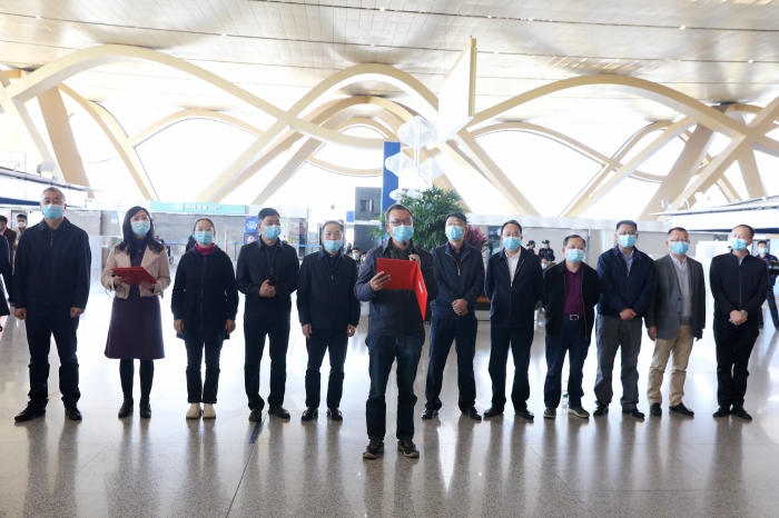 服务“一带一路”建设，世界杯官网中文版包机送海外员工返岗复工