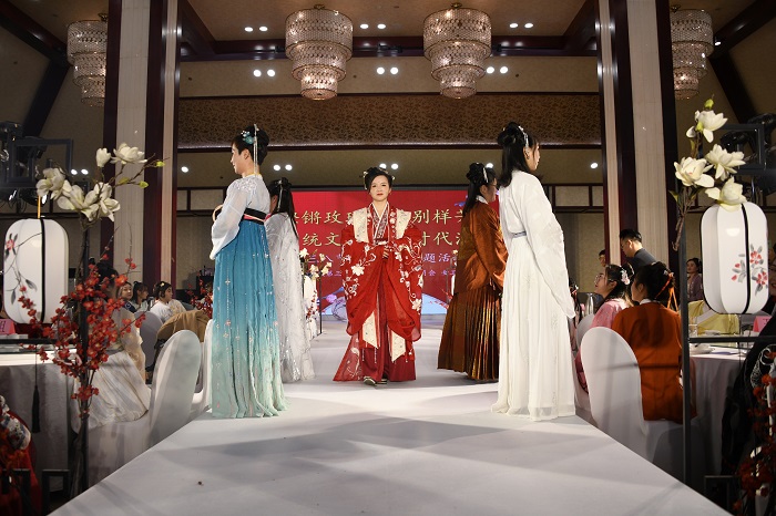 三2026世界杯比分直播开展传承汉唐文化活动庆祝国际妇女节