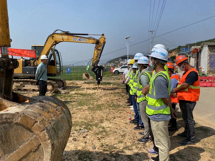 石屏县异龙湖流域村庄雨污管网项目开工
