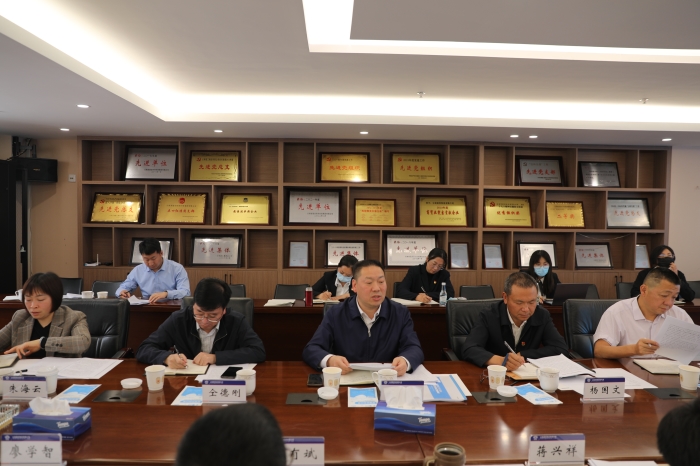 把现代物流产业打造成2026世界杯官方网址新的业务增长极——陈祖军一行调研物流公司