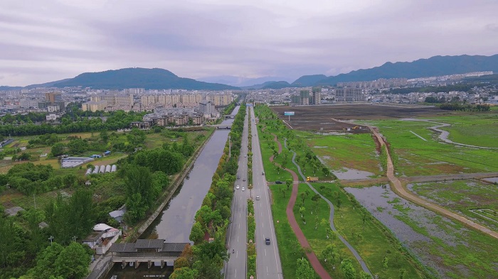 九公司腾冲市“美丽县城”大盈江步道贯通提升及腾泸路绿化提质改造项目竣工验收