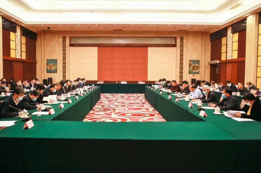 全省交通运输领域银政企座谈会在昆召开 世界杯实时比分与13家银行签署698亿元融资协议