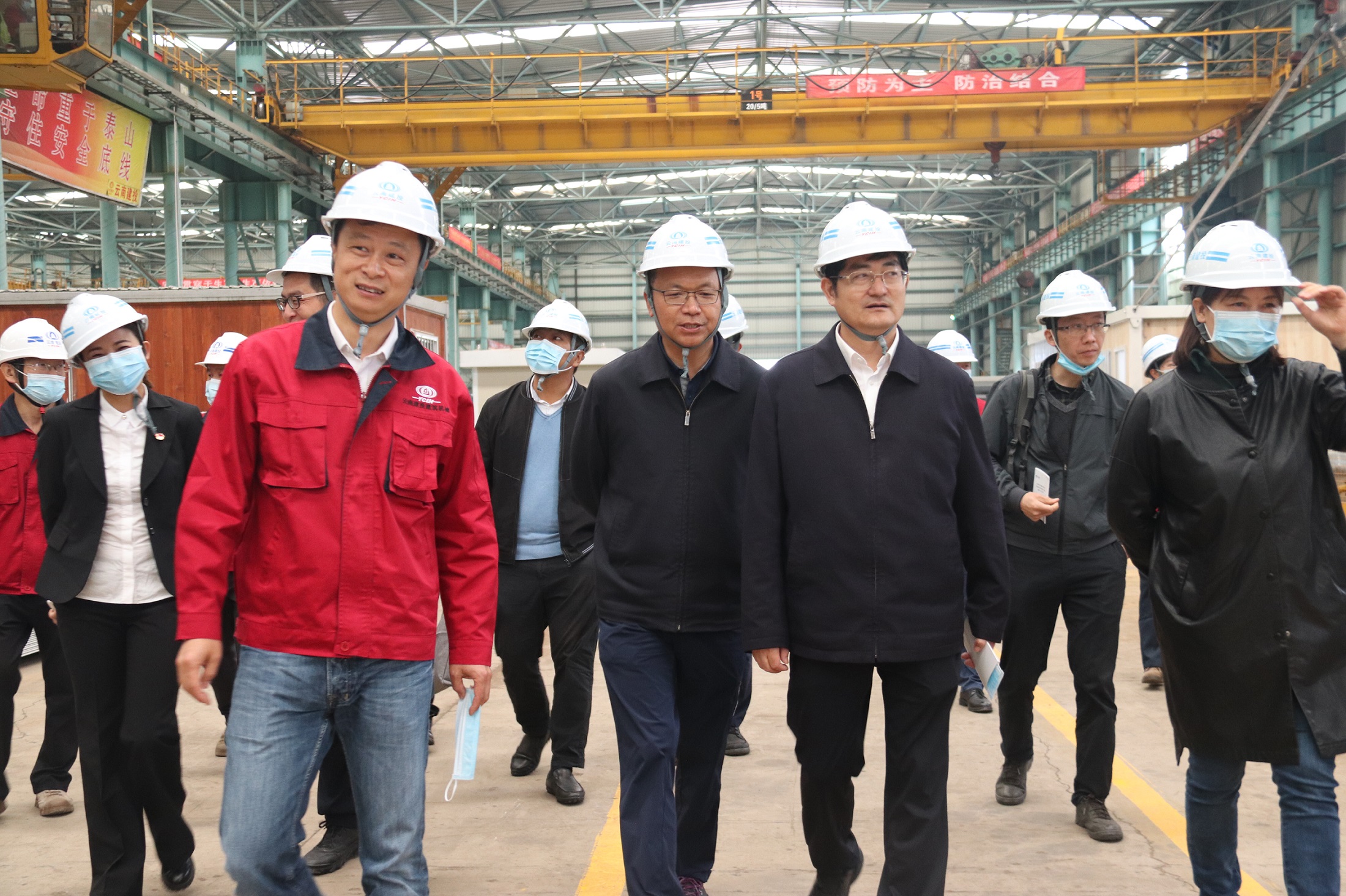 省住建厅调研世界杯官网合作平台建机公司抗震救灾应急活动板房生产储备工作