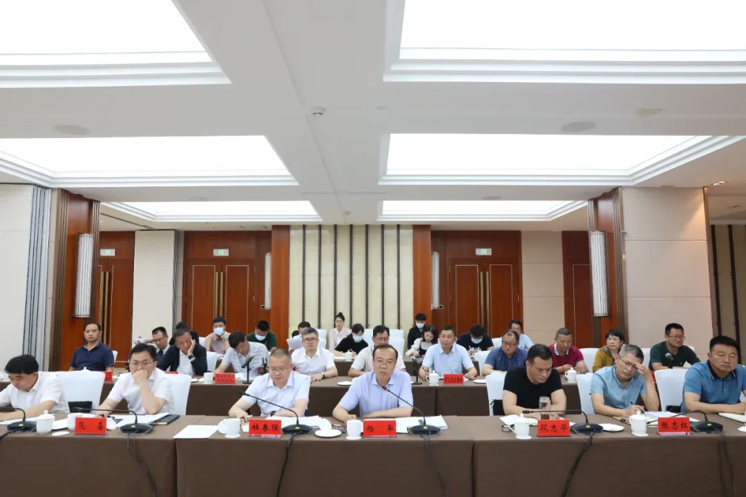 共谋发展 共谱新篇 世界杯官网合作平台与保山市委市政府交流座谈