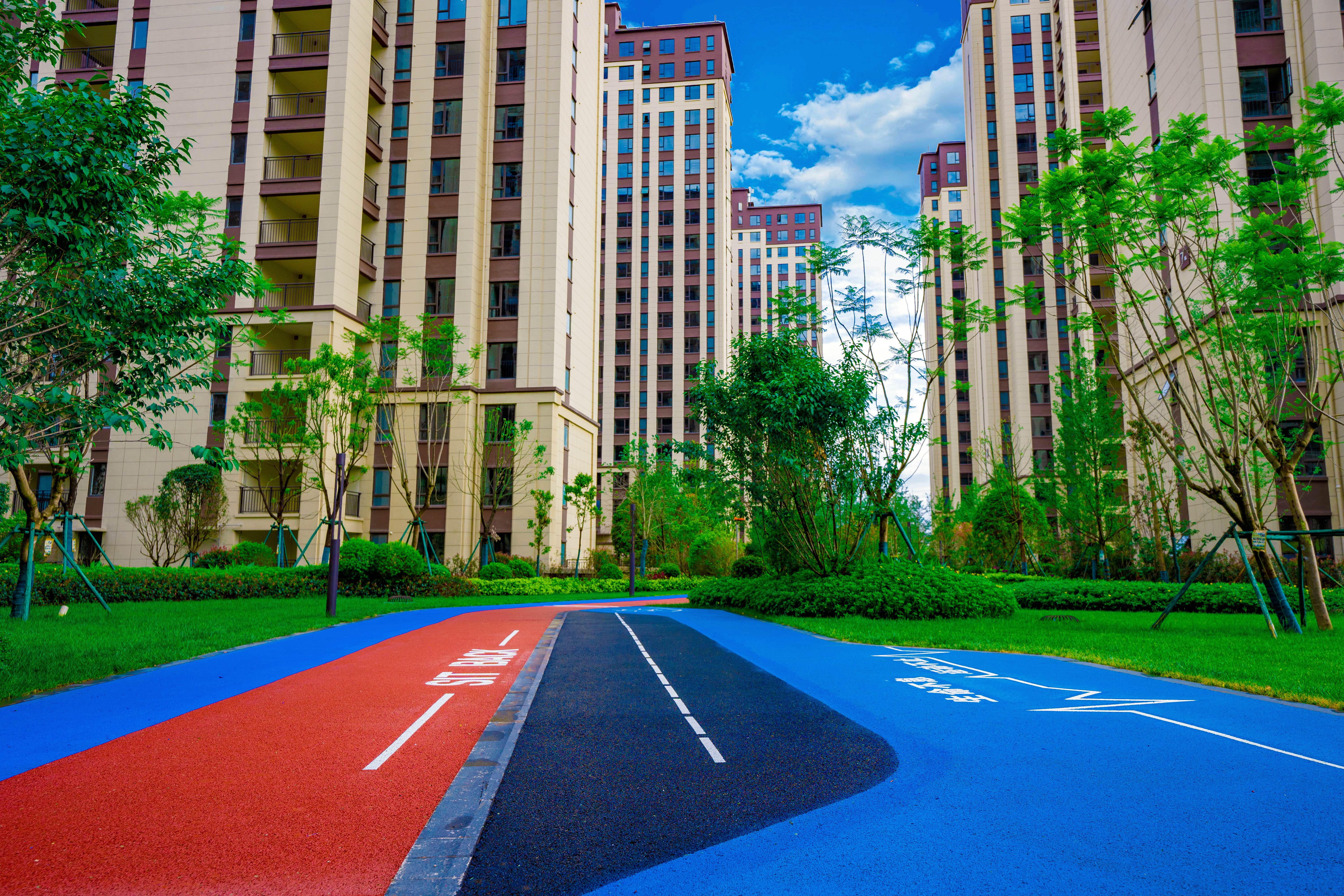 城乡投世界杯足球比分保山青华海PARK项目12号地块提前实现“带证交房”