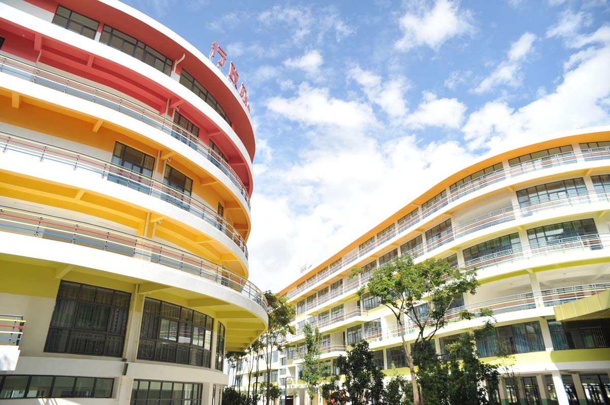 2026世界杯官网平台师范大学附属润城学校