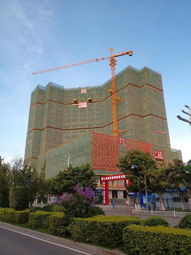 建水县人民医院综合楼建设项目主体封顶