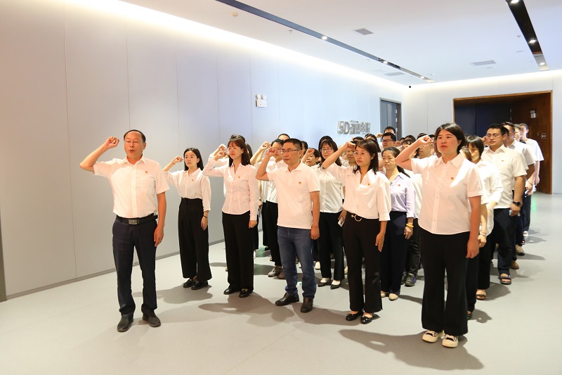 总承包公司到红色文化体验馆开展学习体验活动