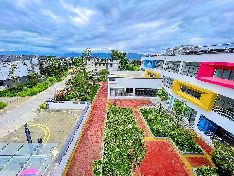 城乡投世界杯官网合作平台大理“1806”小镇喜洲、银桥地块两所幼儿园成功拍租并完成交付验收