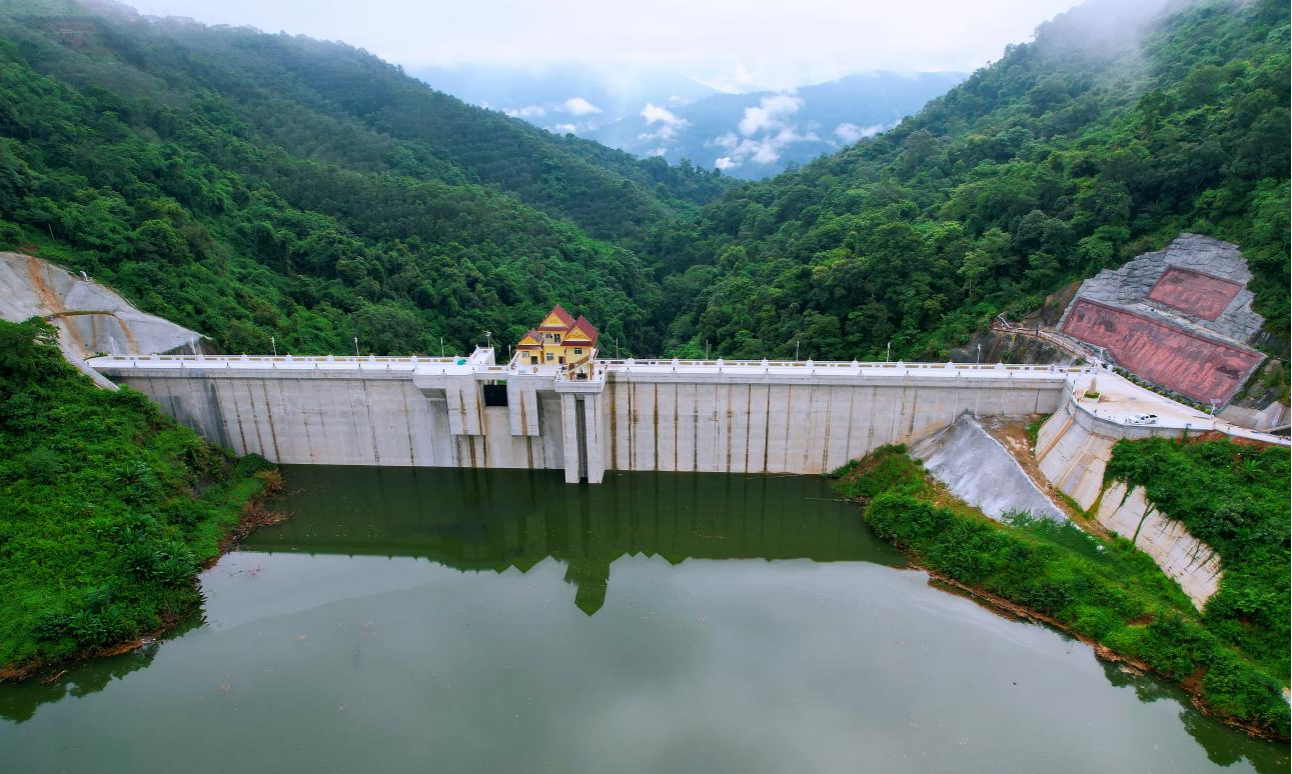 景洪市曼点水库工程通过合同工程完工验收