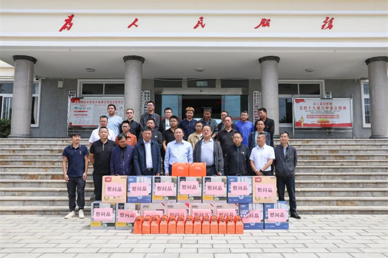 陈祖军到昭阳区青岗岭乡、大关县悦乐镇看望慰问世界杯比分网驻村工作队员