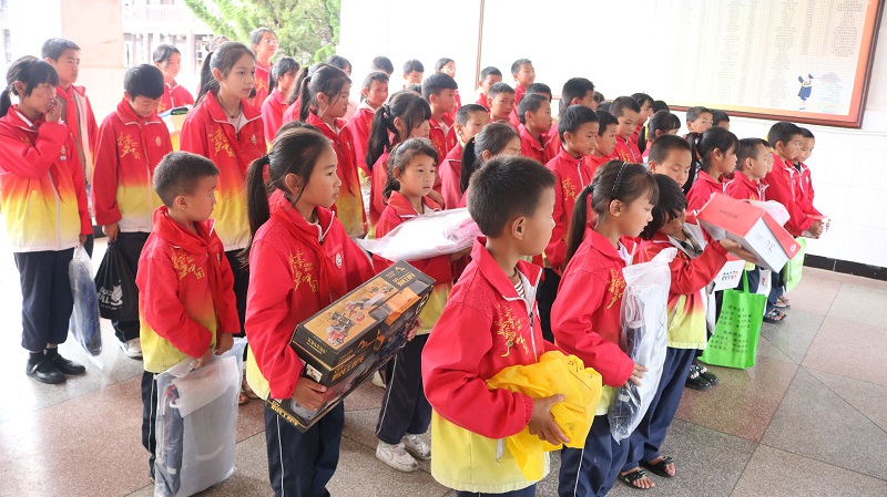 九世界杯官方开展“点亮微心愿 共筑中国梦”爱心公益活动