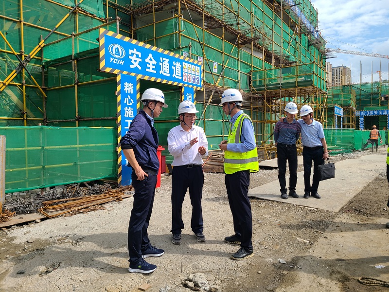 刘金荣带班检查总承包公司惠尚城项目